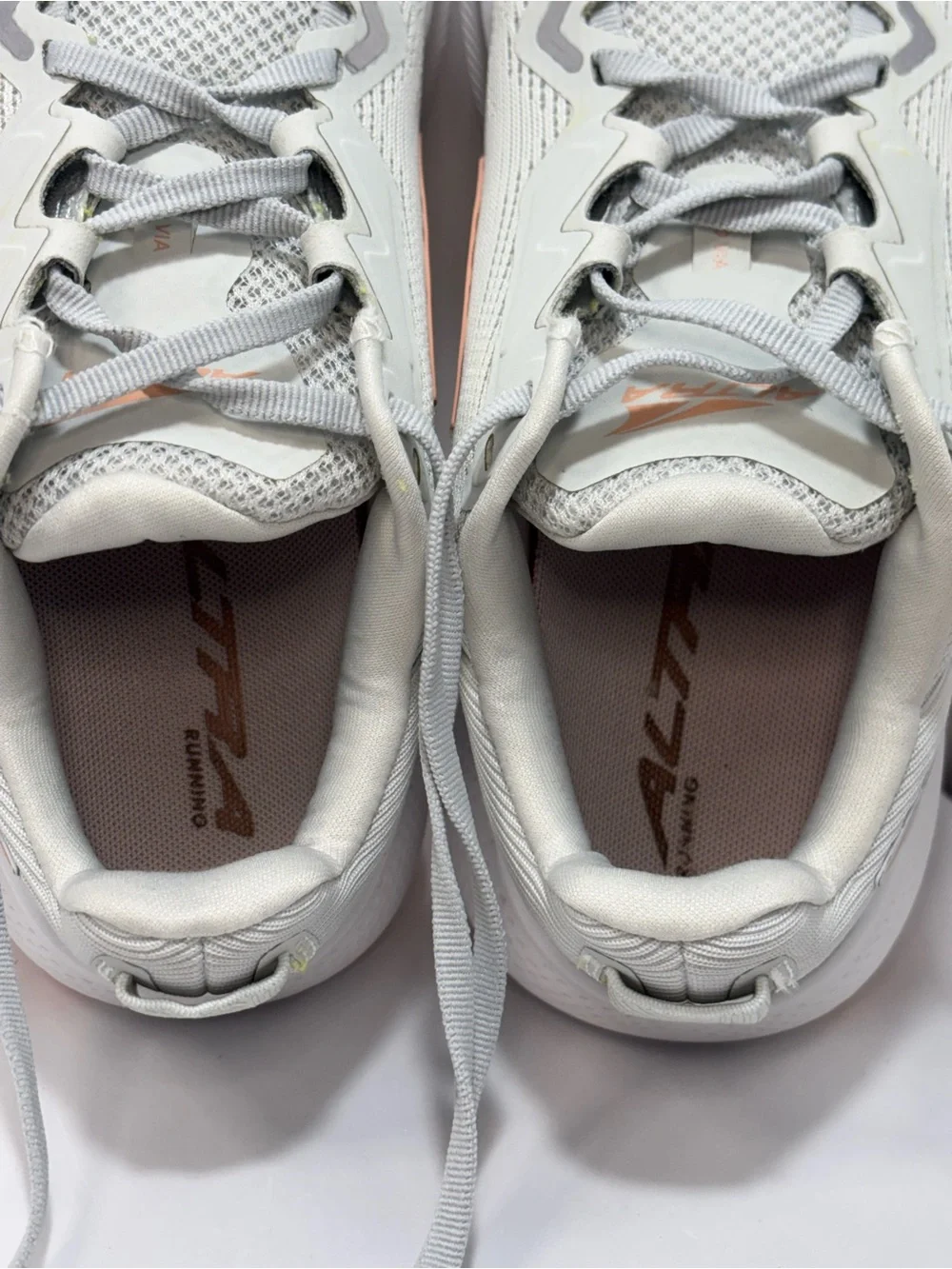 Altra FWD VIA Road Running Sneakers Women's Size 7 Light Gray/Orange ALOA85PW224